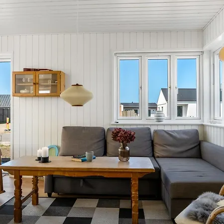 Spase - 450m From The Sea By Interhome *